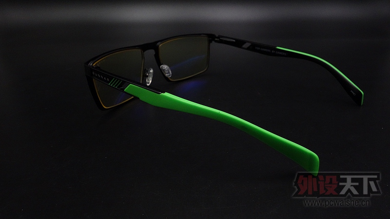 �����ĵ羺�۾���GUNNAR X Razer Cerberus������羺�۾���������