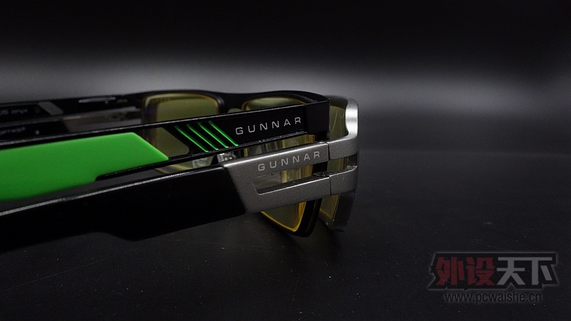 �����ĵ羺�۾���GUNNAR X Razer Cerberus������羺�۾���������