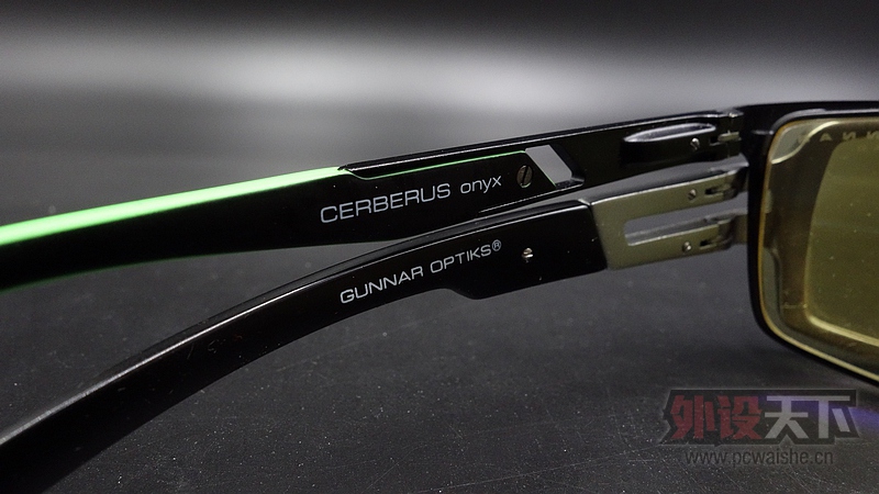 �����ĵ羺�۾���GUNNAR X Razer Cerberus������羺�۾���������