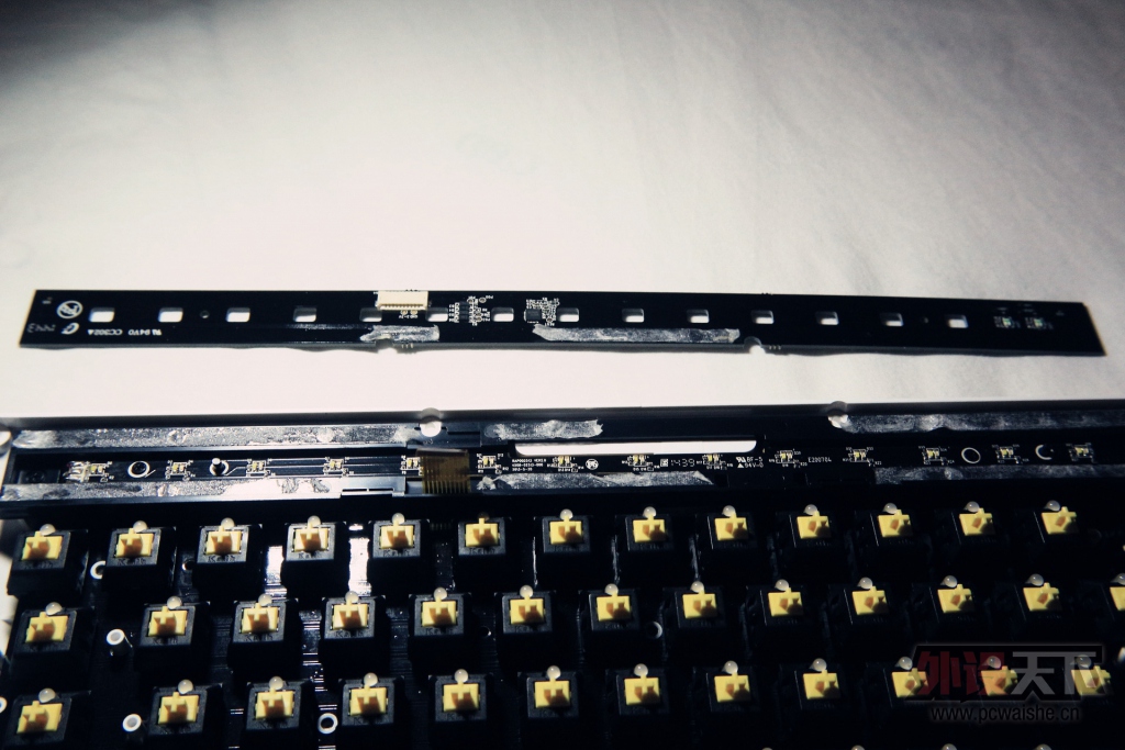 ɹ�³裬�װذ�ɫ����KX���߱����е����