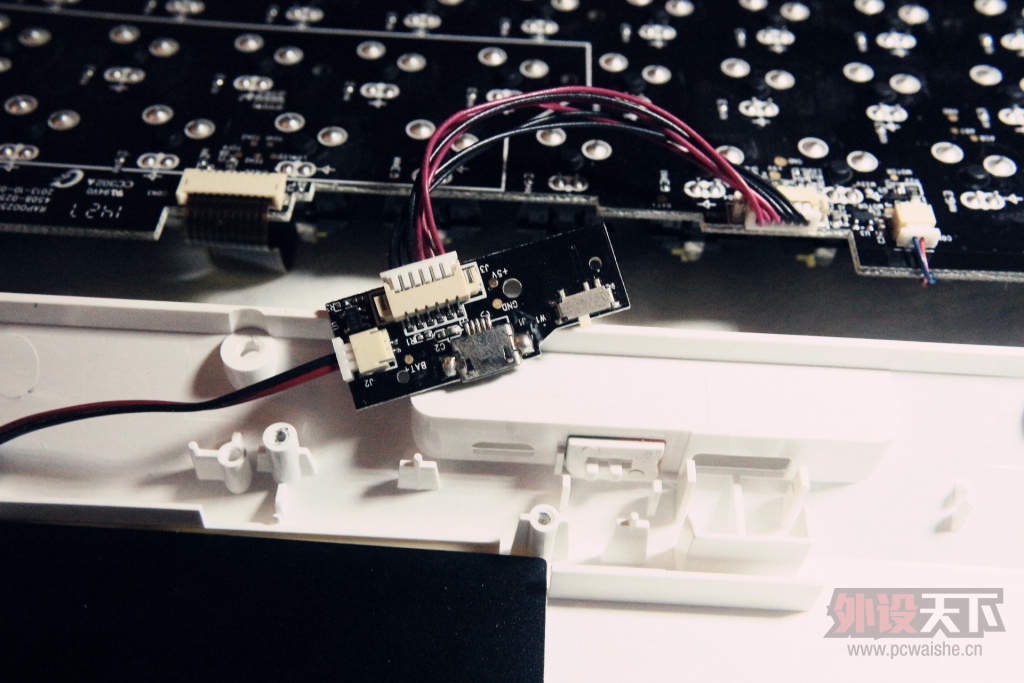 ɹ�³裬�װذ�ɫ����KX���߱����е����