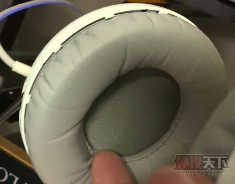 �����ݡ�  �������ѳ�  ��ɾ