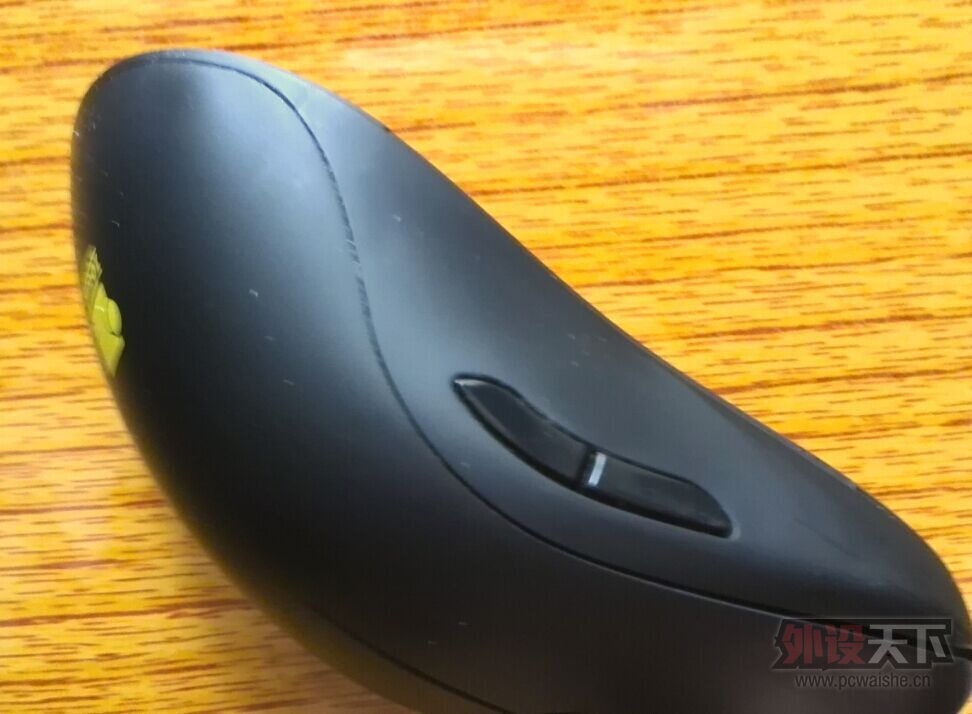 �����ݡ����·���   ��ɾ