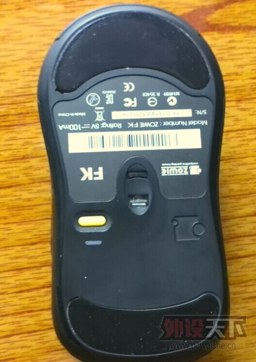 �����ݡ����·���   ��ɾ