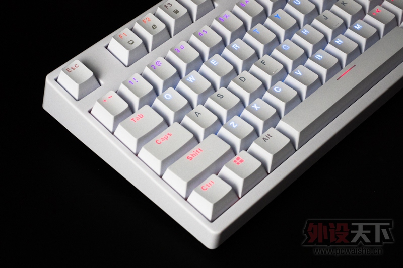 �����ӡ���֪���ĵǳ� Hellboy�����е����ʹ������