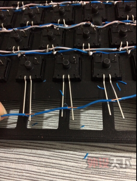 QQ��ͼ20150916223017.jpg