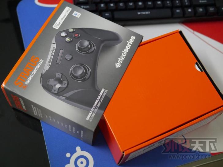 �����ݡ����SteelSeries Stratus XL�����ֱ� ƻ��ר��