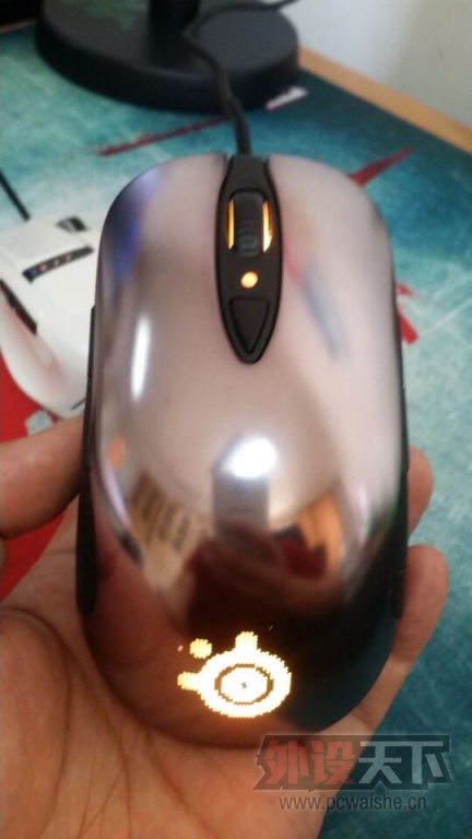 ��ʵ��ɫ������