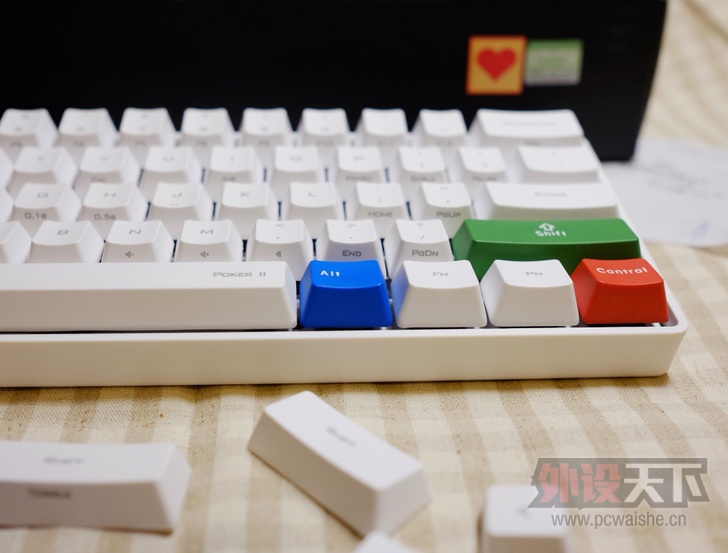 ���㶫������ikbc poker2 ��ɫ�����޵ơ�������