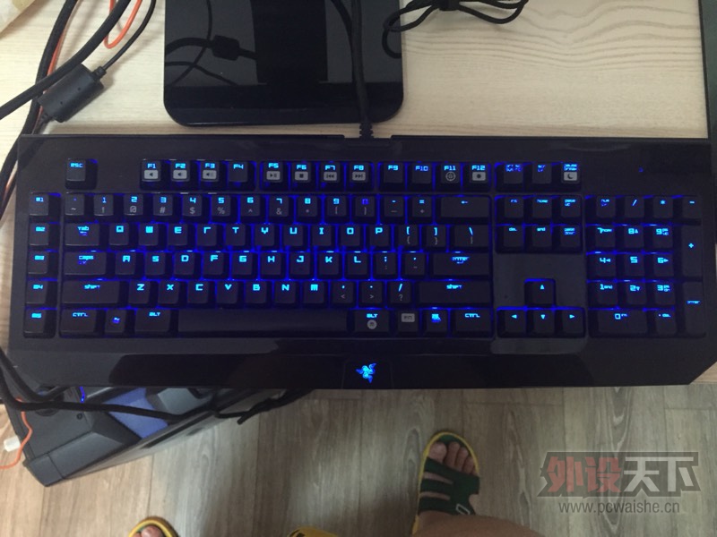 ���ѳ������ۺڹѸ����������ռ�500Ԫ�ͼ��̰�