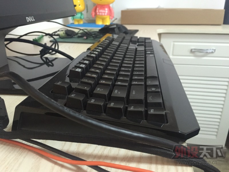 ���ѳ������ۺڹѸ����������ռ�500Ԫ�ͼ��̰�