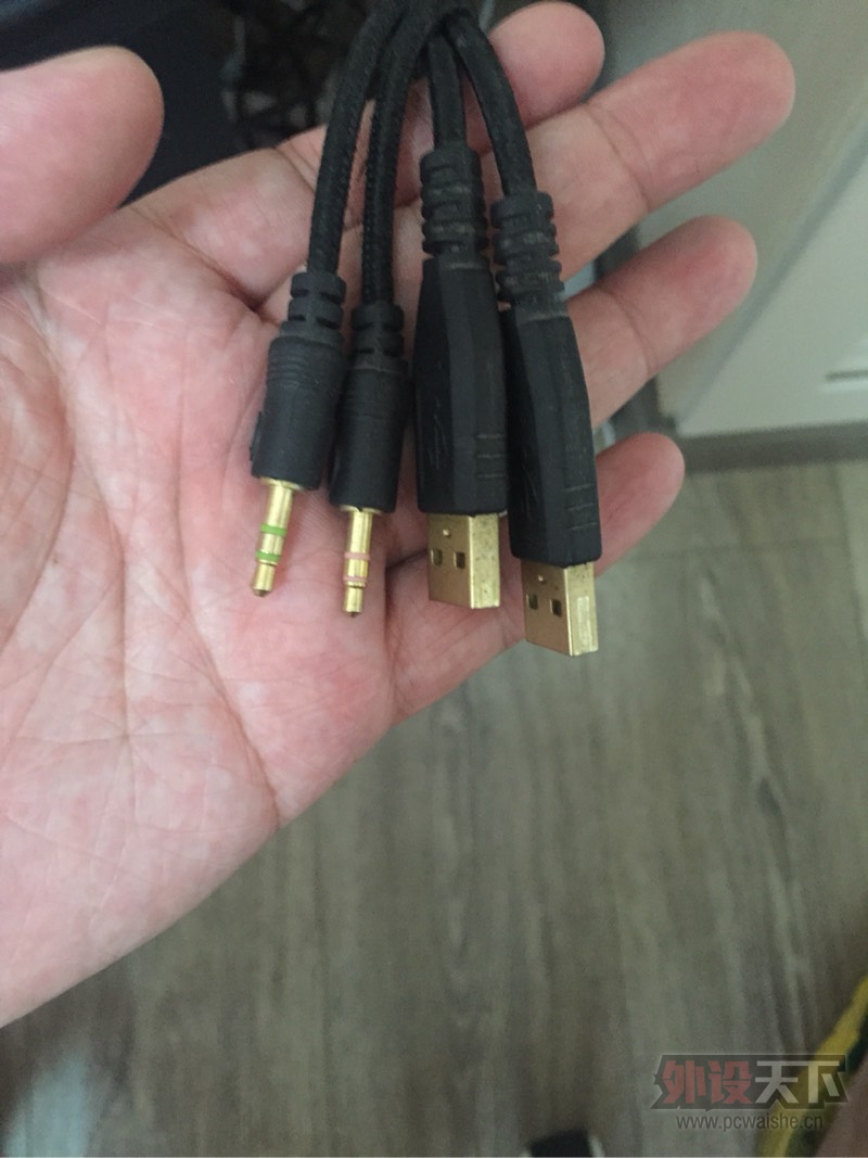 ���ѳ������ۺڹѸ����������ռ�500Ԫ�ͼ��̰�