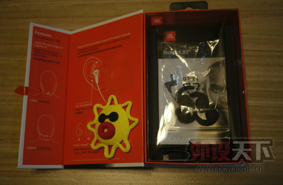 �����ݡ�JBL���������˶�����REFLECT BT99��