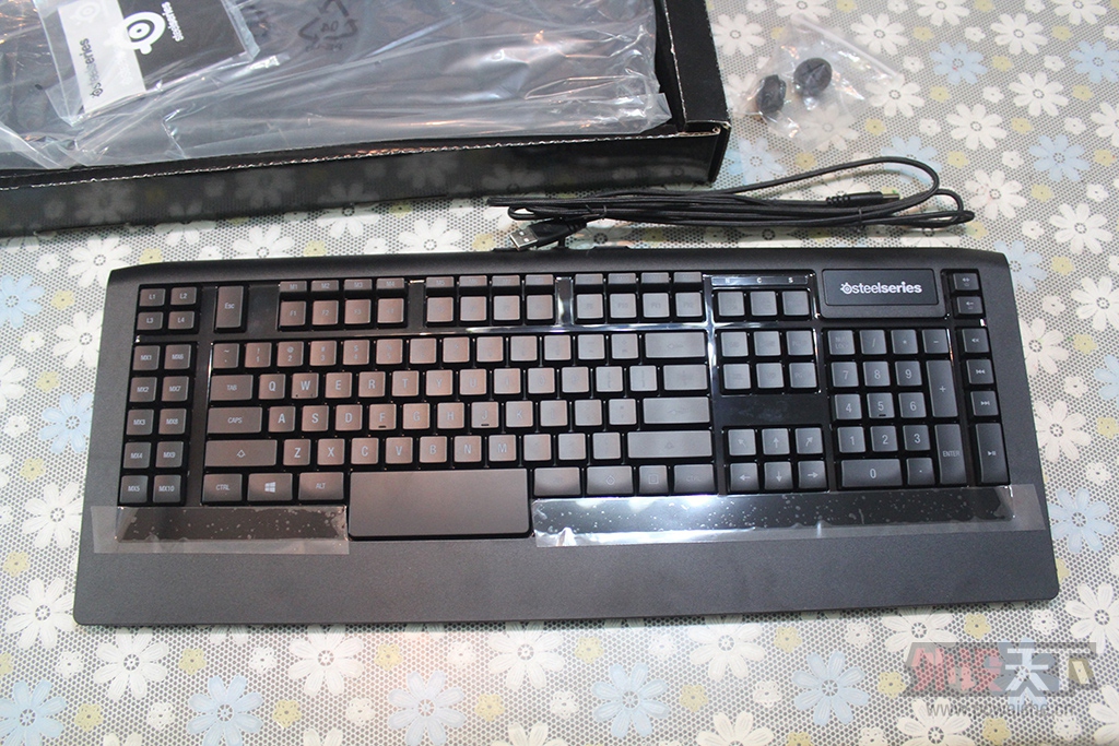 ���㽭�������WOW�������  ���� �ڱ���APEX �Ųʰ�  ���� �ڱ�