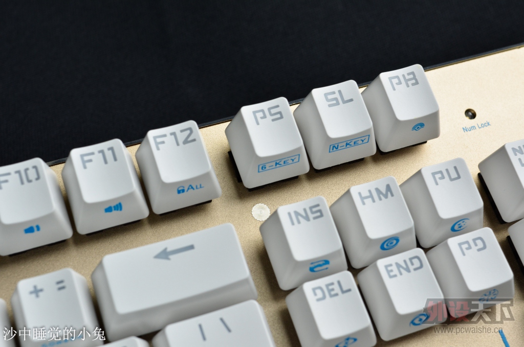ƹسPLUе籩 PK-1100 ʦ Ľе̿⡣