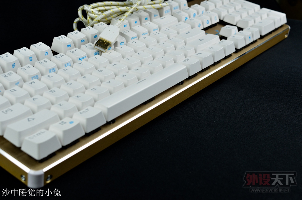 ƹسPLUе籩 PK-1100 ʦ Ľе̿⡣