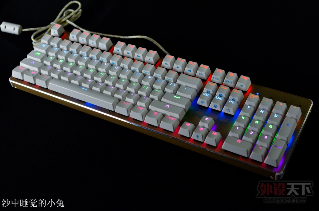 ƹسPLUе籩 PK-1100 ʦ Ľе̿⡣