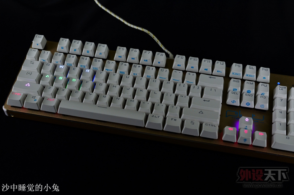 ƹسPLUе籩 PK-1100 ʦ Ľе̿⡣