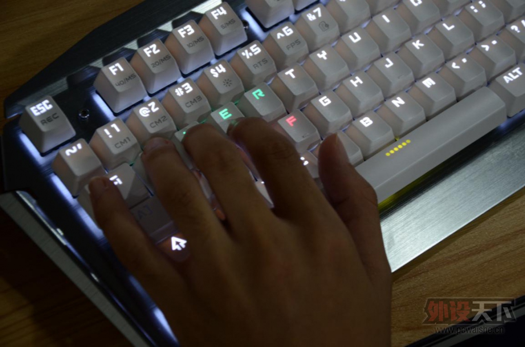 ��֮�ɼ����������