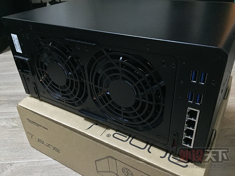 ��Ƭ�洢��ȥ�� Ⱥ�� DS1815+