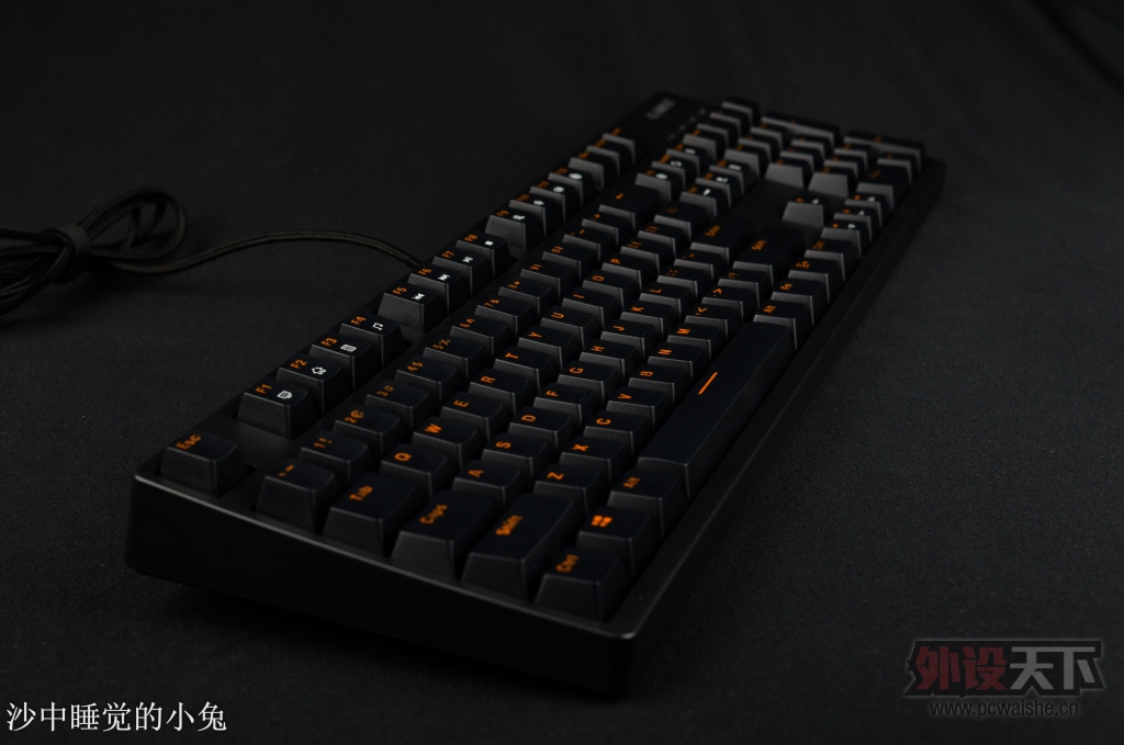 �Լ۱Ȼ����Լ۱ȣ�CHERRYϡ����+�ڳȶ�ɫ��ñ = GANSS 104 �����е���̵��ְ���