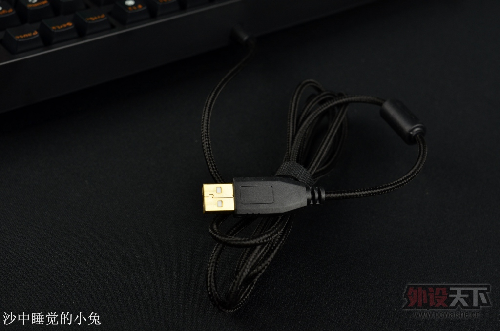 �Լ۱Ȼ����Լ۱ȣ�CHERRYϡ����+�ڳȶ�ɫ��ñ = GANSS 104 �����е���̵��ְ���