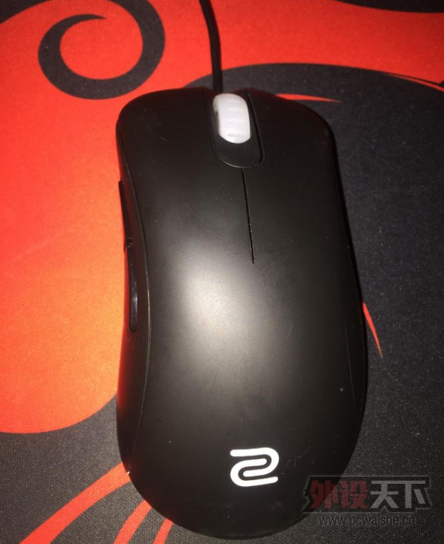 ������ؼ����̬-------ZOWIE GEAR EC1-A �������