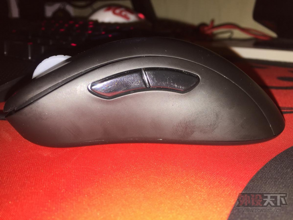 ������ؼ����̬-------ZOWIE GEAR EC1-A �������