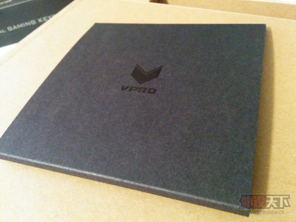 �ԹŰ�ɫ�����ᡪ���װ���V700��е���̰�ɫ����濪�����