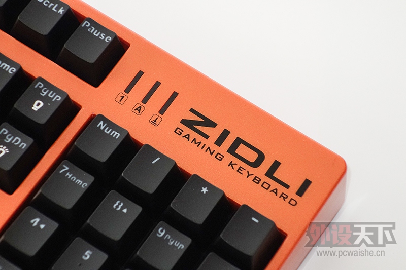 �һĨɧ�� �Ŷ���ӡ�ڰ����������е��������