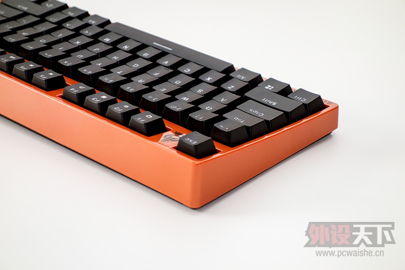 �һĨɧ�� �Ŷ���ӡ�ڰ����������е��������