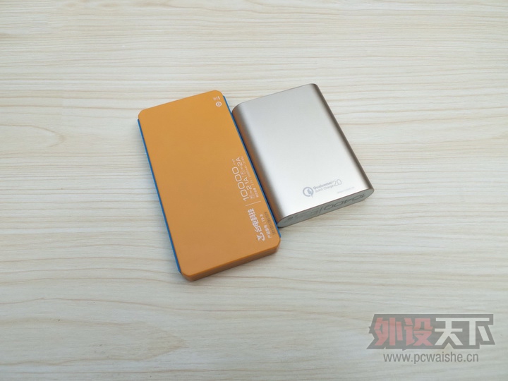 ����̨��T104QC2.0�ƶ���Դ---�м��������ſ��Կ���һ��