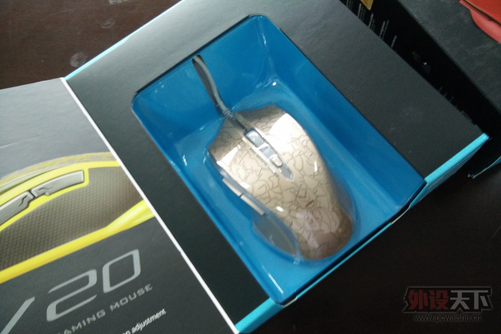 �����ݡ�����һ������ ���������� Razer �װ� Ѫ�� �¹� �˲� �ȵ�