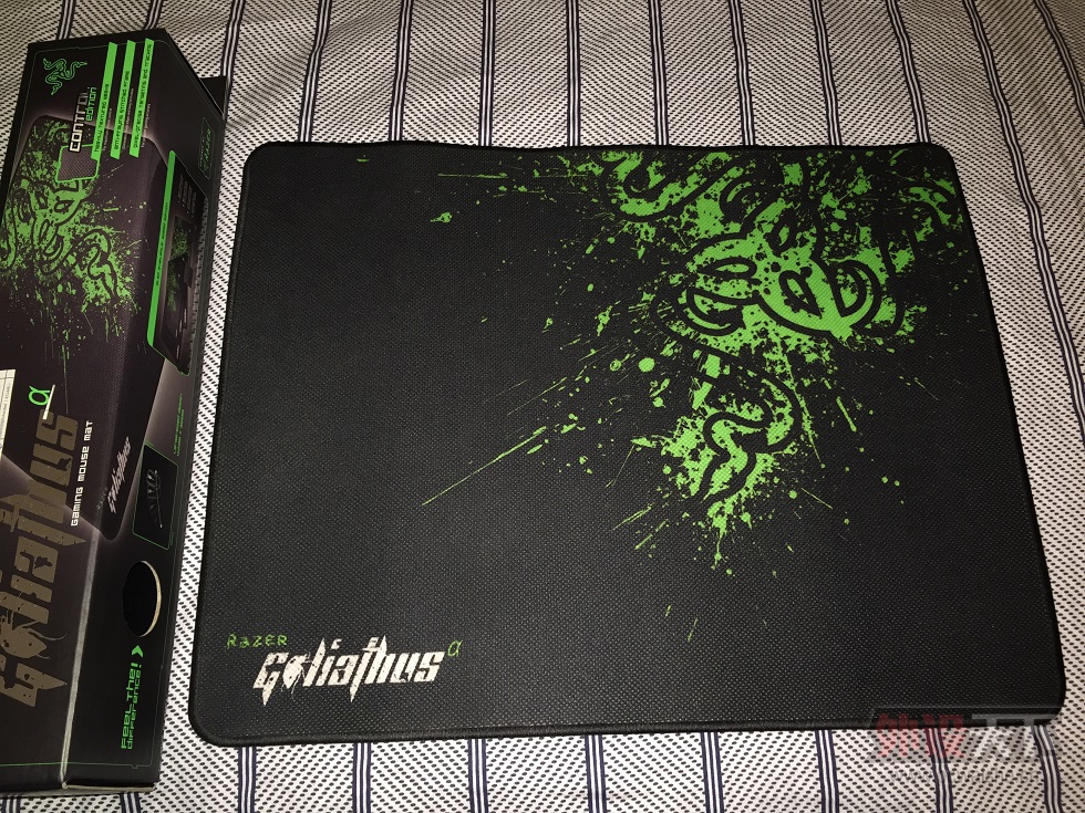 ���ɶ���������M65 RGB ��ɫ��ӣ�������Ŵ�ϸ���һ�� �����߾�������߼�