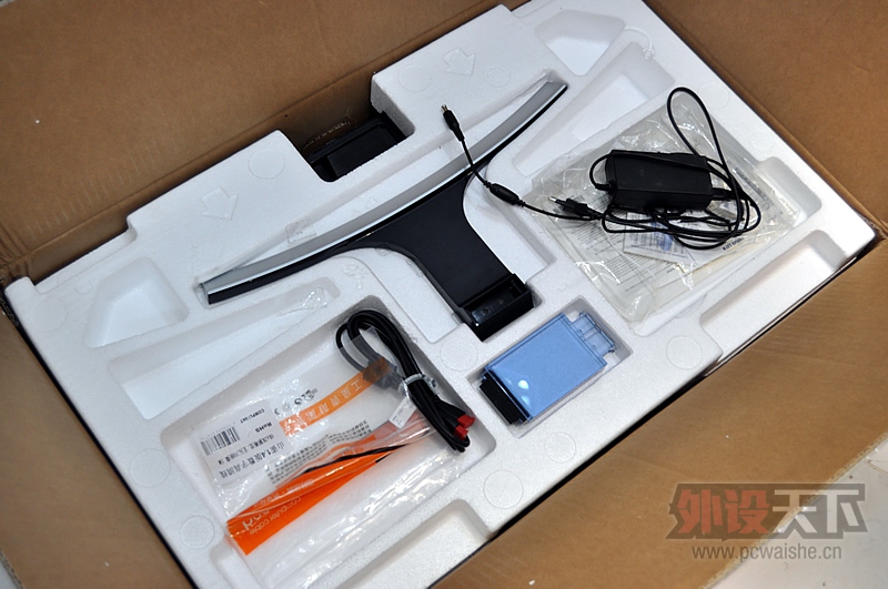 �����ϸ��¡���������SE590Cʹ��5���±�����ϣ�Խ�øо�Խ��