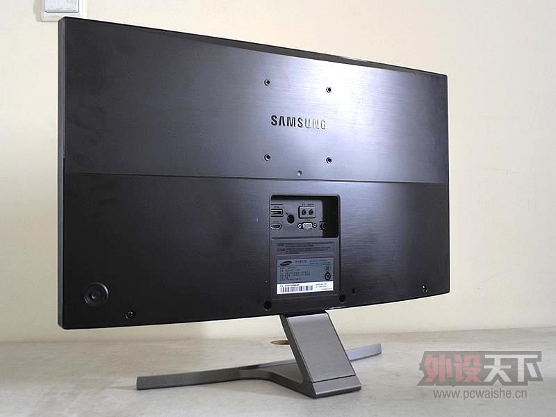 �����ϸ��¡���������SE590Cʹ��5���±�����ϣ�Խ�øо�Խ��