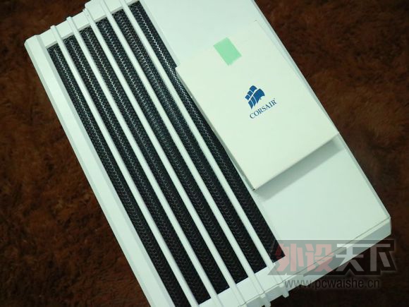 �����ݡ����������� Carbide Air ��С�ͻ��� �׽�ɫ ��͸