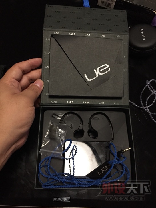 ��������8���� �޼������л�UE900 ��ɫ�� ����  849