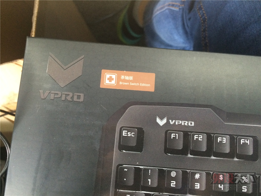 ࣬Ƚ㣬װV700⣨ͼ룩