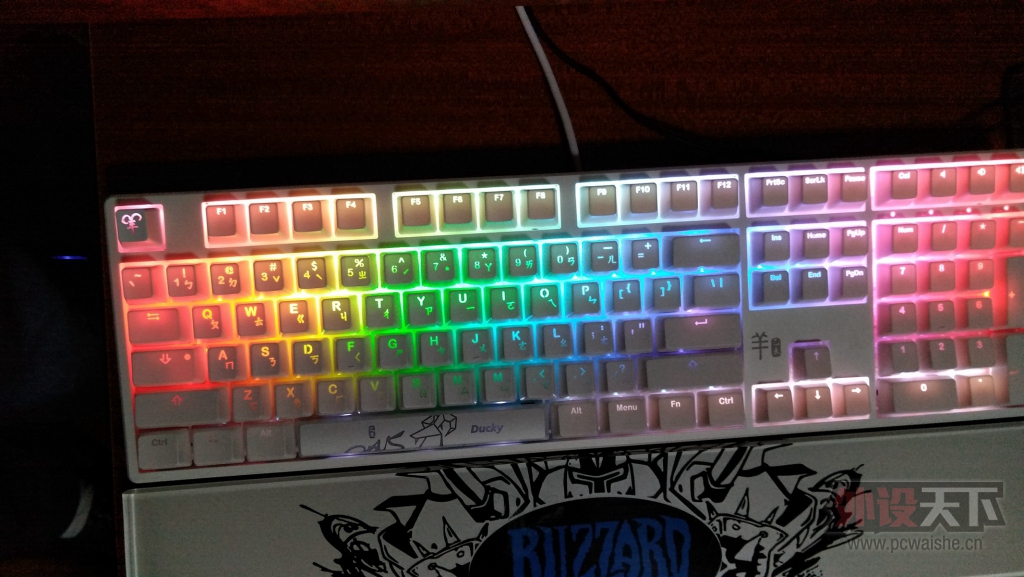 ��һ��Ѽ�ӵ�RGB