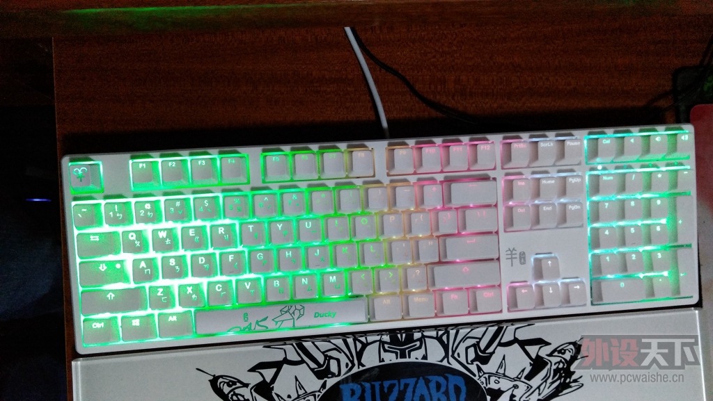 ��һ��Ѽ�ӵ�RGB