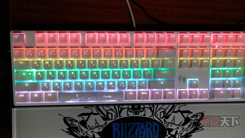 ��һ��Ѽ�ӵ�RGB