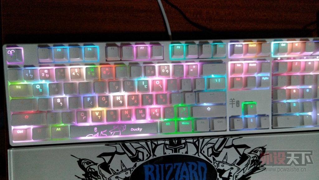 ��һ��Ѽ�ӵ�RGB