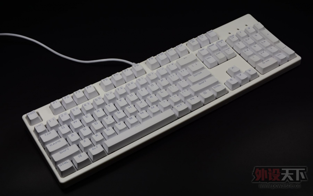 �������ſ����ϡ�EverGlide�չ�E300ȫ͸����е��������