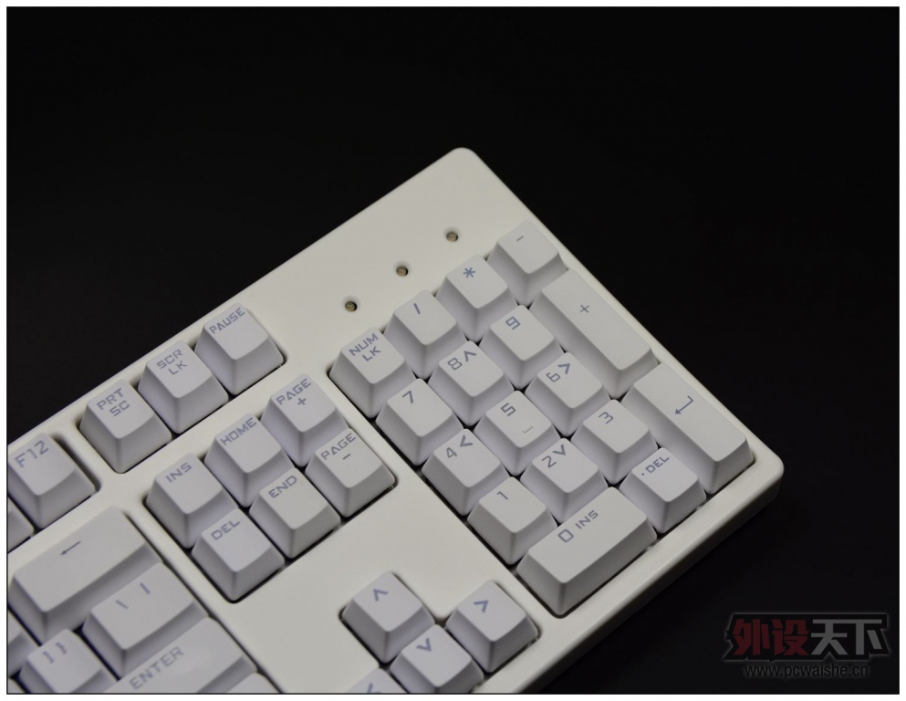 �������ſ����ϡ�EverGlide�չ�E300ȫ͸����е��������