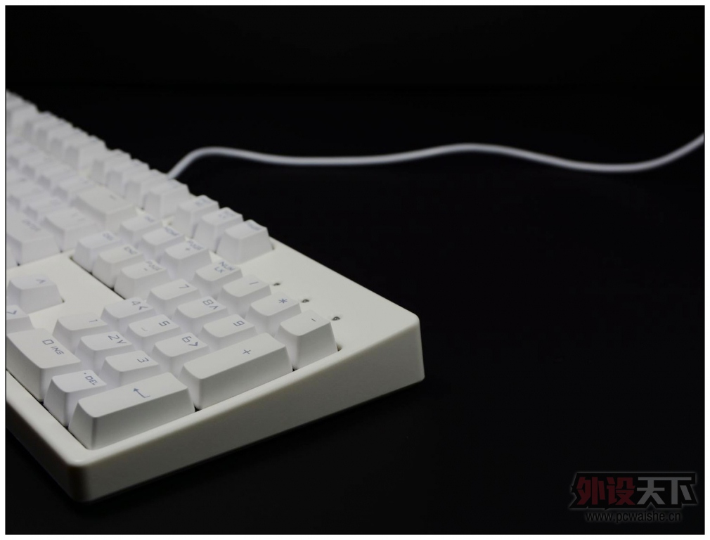 �������ſ����ϡ�EverGlide�չ�E300ȫ͸����е��������