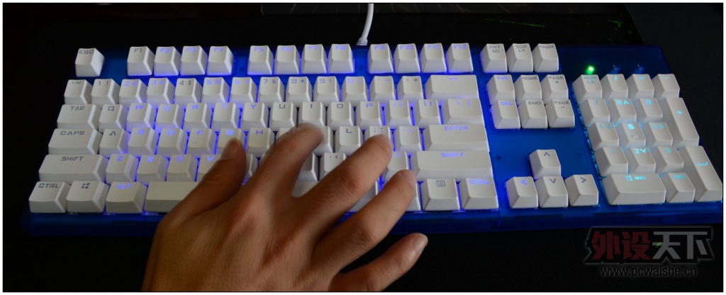 �������ſ����ϡ�EverGlide�չ�E300ȫ͸����е��������