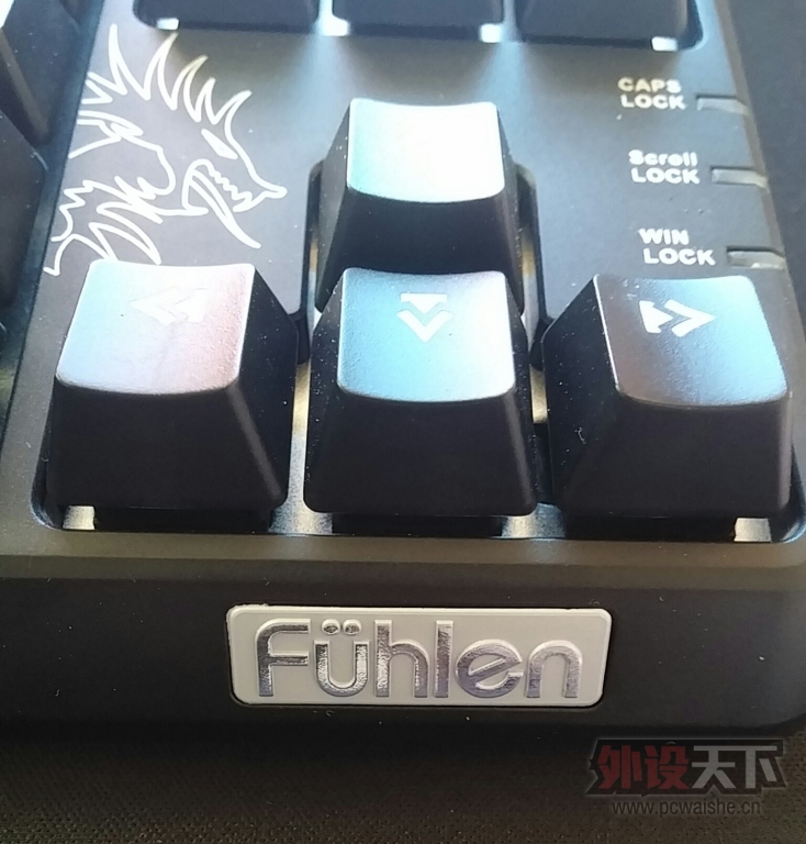 ����˵�RGB���ջ�ħ��SM680R������