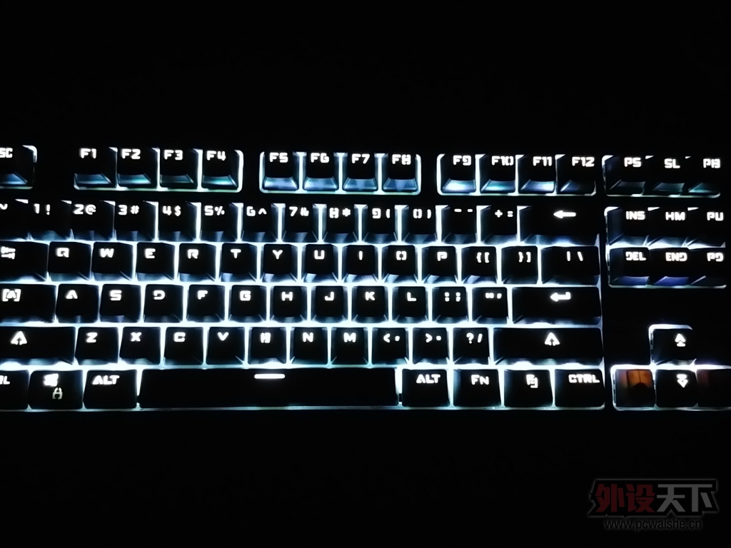 ����˵�RGB���ջ�ħ��SM680R������