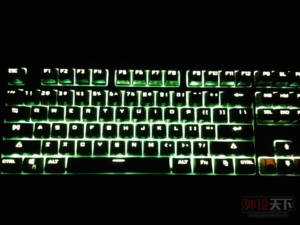 ����˵�RGB���ջ�ħ��SM680R������